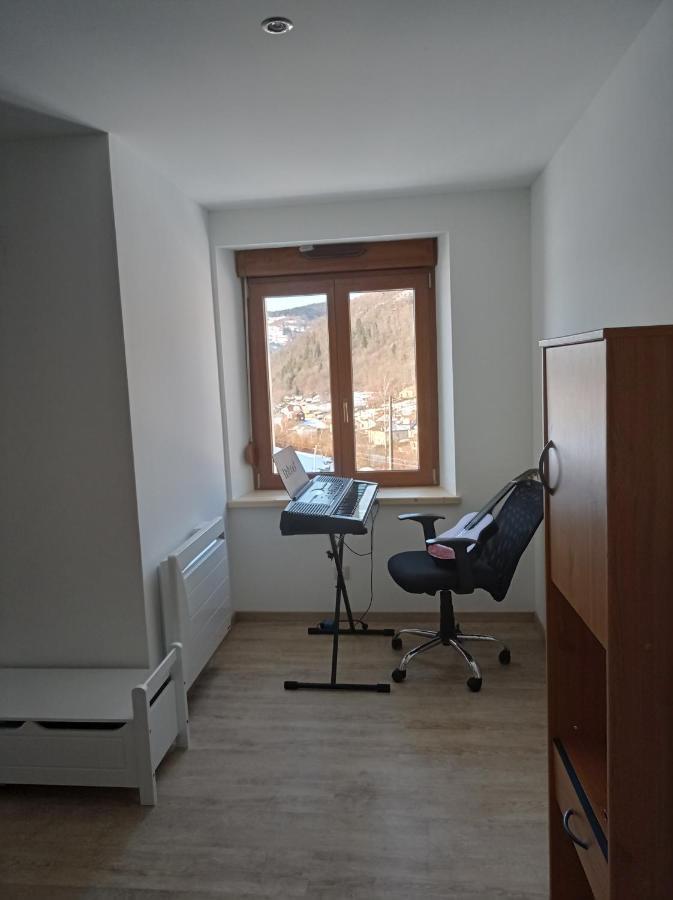 Les Cles De Xoulces Bed & Breakfast Корнимон Екстериор снимка