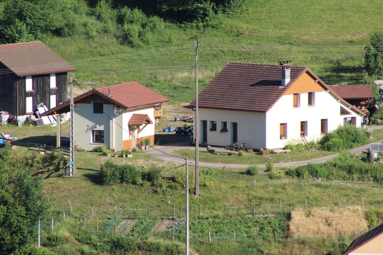 Les Cles De Xoulces Bed & Breakfast Корнимон Екстериор снимка